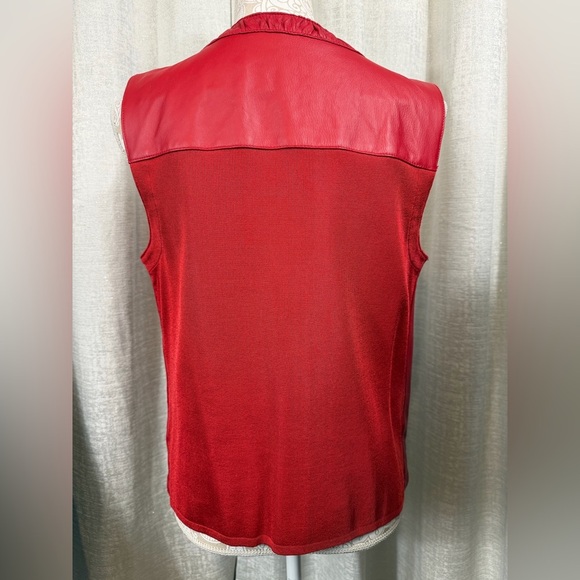 Peter Nygård Women’s Red Genuine Leather Zip Vest Size L Pockets, Stretch Back - Picture 4 of 14